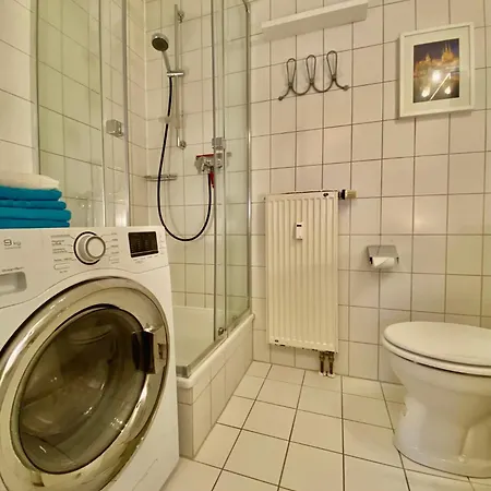Apartman Remise Mit Kostenlosem Parkplatz Direkt Vor Der Tuer